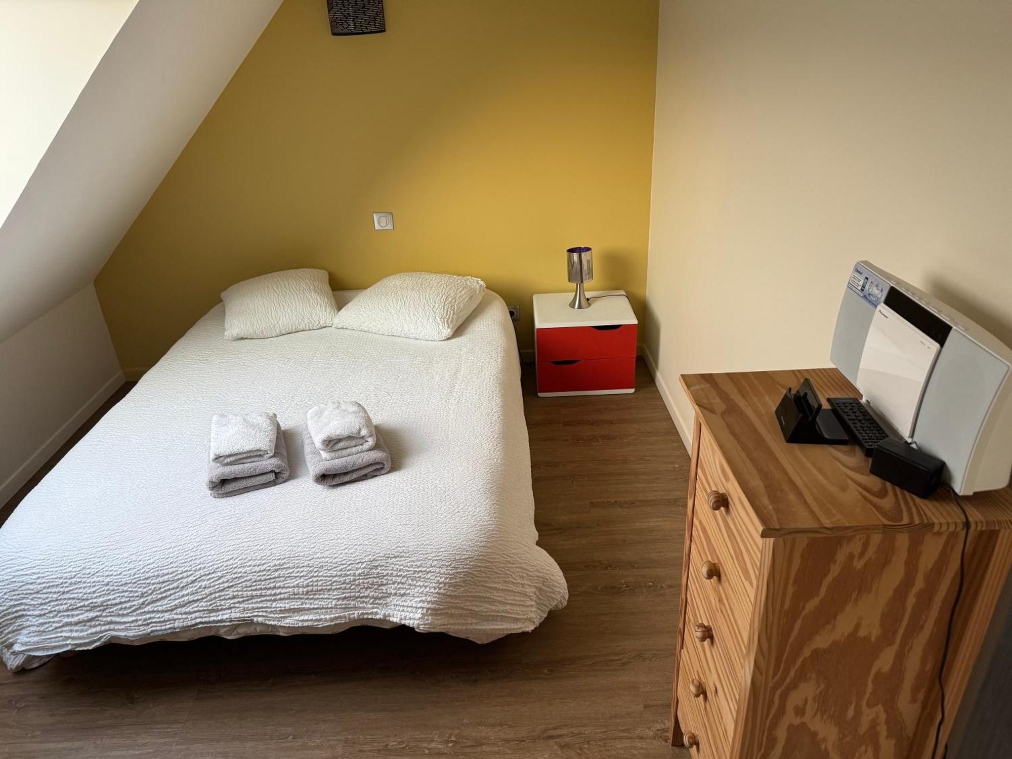 Le Relais De La Fontaine & Jacuzzi Villa Montcornet  Eksteriør bilde